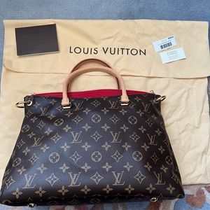 Louis Vuitton Pallas monogram cerise